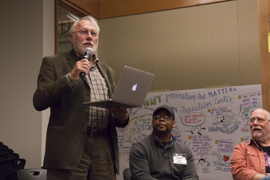 Mike Fancher, former executive editor of The Seattle Times, takes the mic during a group session at Experience Engagement. Photo by Emmalee McDonald.